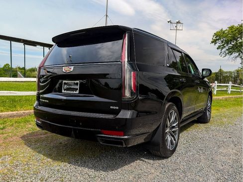 Used 2021 Cadillac Escalade Sport w/ Driver Assist Tech Package AWD/4WD image 5