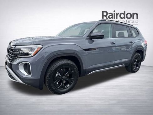 New 2026 Volkswagen Atlas Peak Edition AWD/4WD image 3