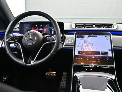Used 2023 Mercedes-Benz S 580 4MATIC Sedan image 11