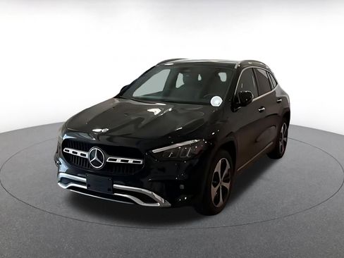 Used 2025 Mercedes-Benz GLA 250 image 4
