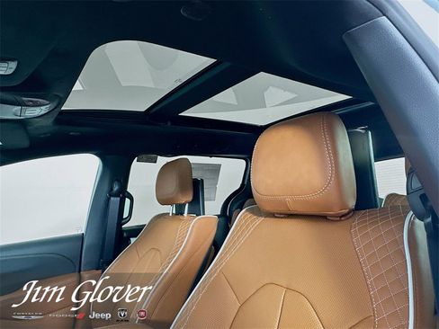 New 2026 Chrysler Pacifica Pinnacle w/ Trailer Tow Group image 23