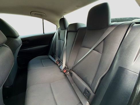 Used 2022 Toyota Corolla LE FWD image 22