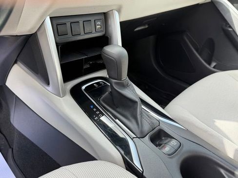 Used 2022 Toyota Corolla Cross L FWD image 21