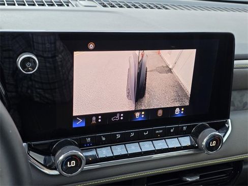 Used 2024 Chevrolet Colorado ZR2 w/ ZR2 Convenience Package III image 20