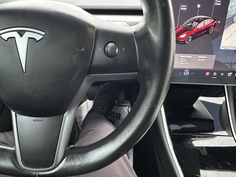Used 2018 Tesla Model 3 Long Range AWD/4WD image 18