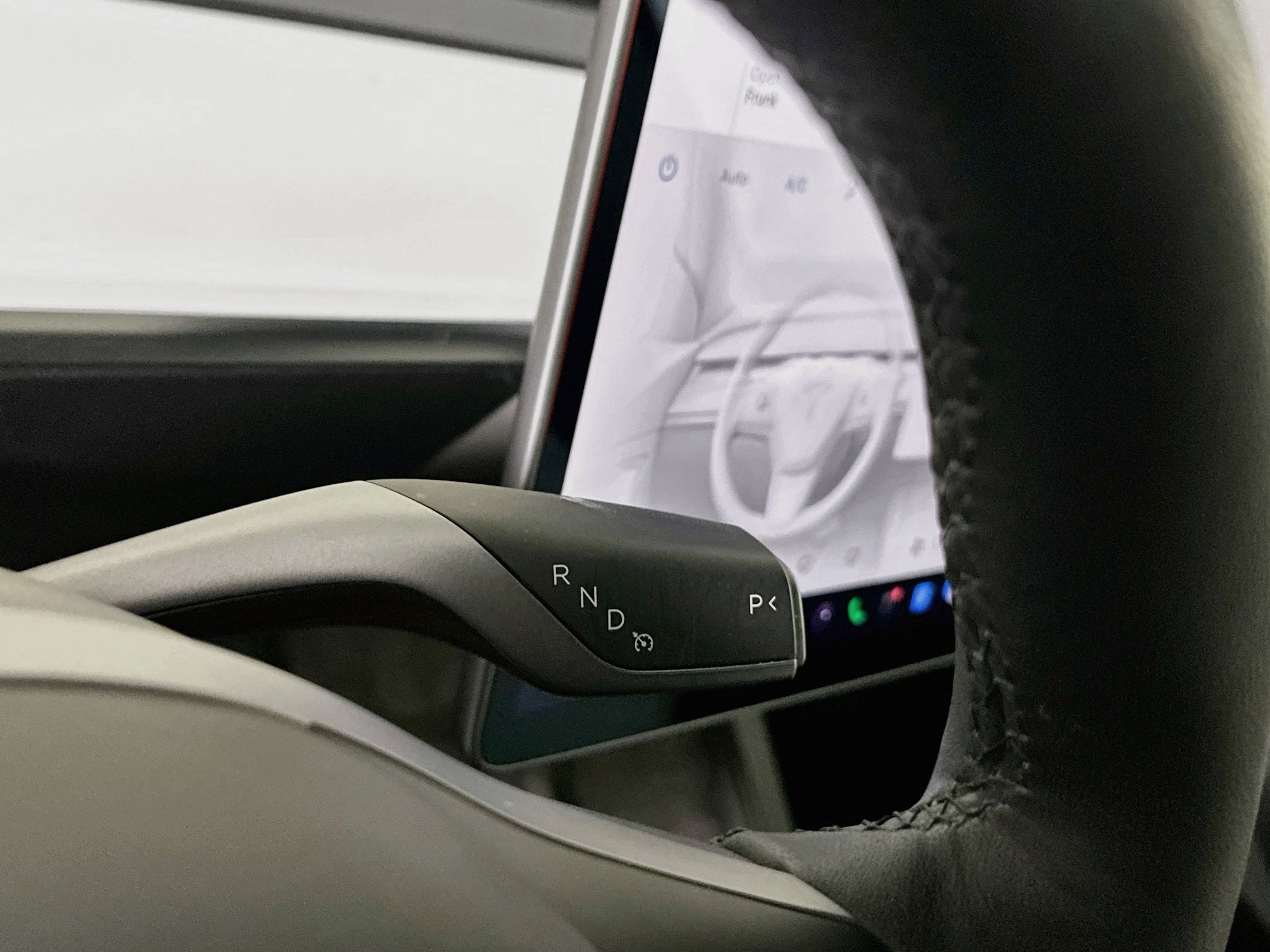 Used 2022 Tesla Model Y Long Range AWD/4WD image 23