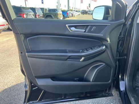 Used 2022 Ford Edge SEL AWD/4WD image 11