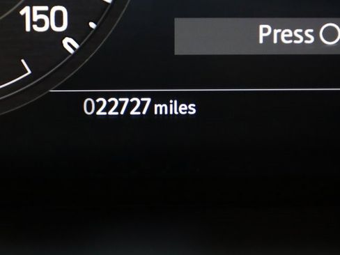 Used 2023 Land Rover Defender 110 75th Limited Edition image 24