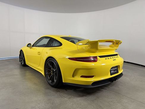 Certified 2015 Porsche 911 GT3 RWD image 3