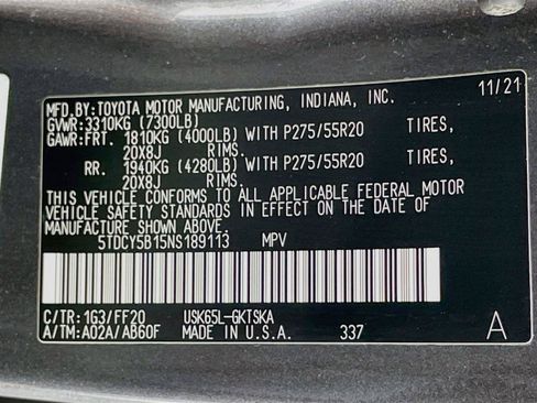 Used 2022 Toyota Sequoia TRD Sport AWD/4WD image 34