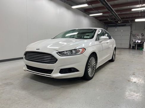 Used 2016 Ford Fusion Titanium image 1