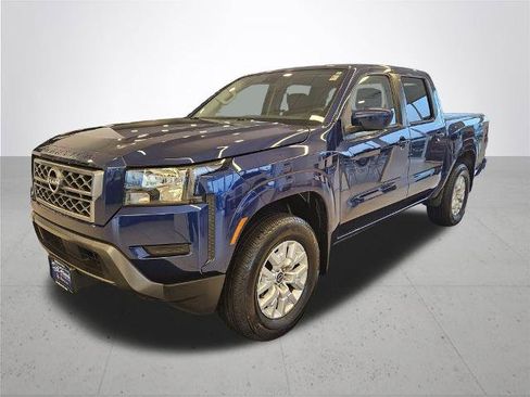 Certified 2022 Nissan Frontier SV image 2