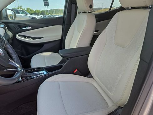 Used 2023 Buick Encore GX Preferred w/ Cold Weather Comfort Package FWD image 13