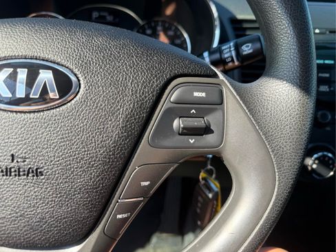 Used 2017 Kia Forte LX FWD image 26