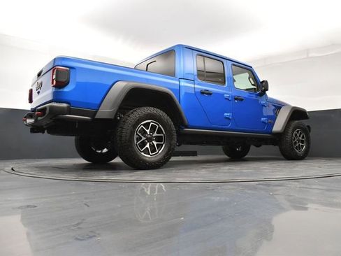 New 2026 Jeep Gladiator Rubicon w/ Steel Power Dome Hood Package AWD/4WD image 21