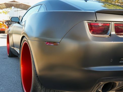Used 2011 Chevrolet Camaro SS w/ RS Package RWD image 8