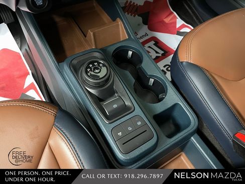 Used 2022 Ford Maverick Lariat w/ Lariat Luxury Package image 28