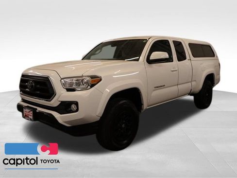 Certified 2022 Toyota Tacoma SR5 AWD/4WD image 6