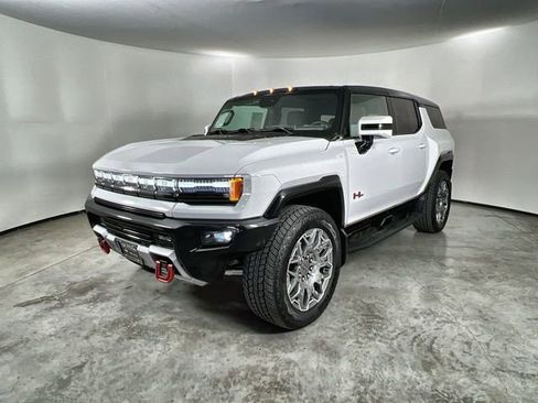 Used 2025 GMC Hummer EV 3X w/ LPO, Sport Package image 4