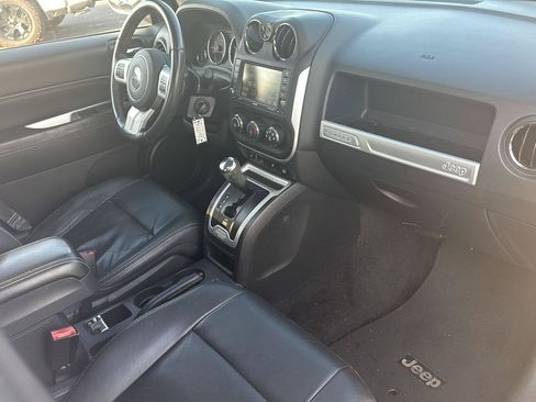 Used 2015 Jeep Compass High Altitude AWD/4WD image 6