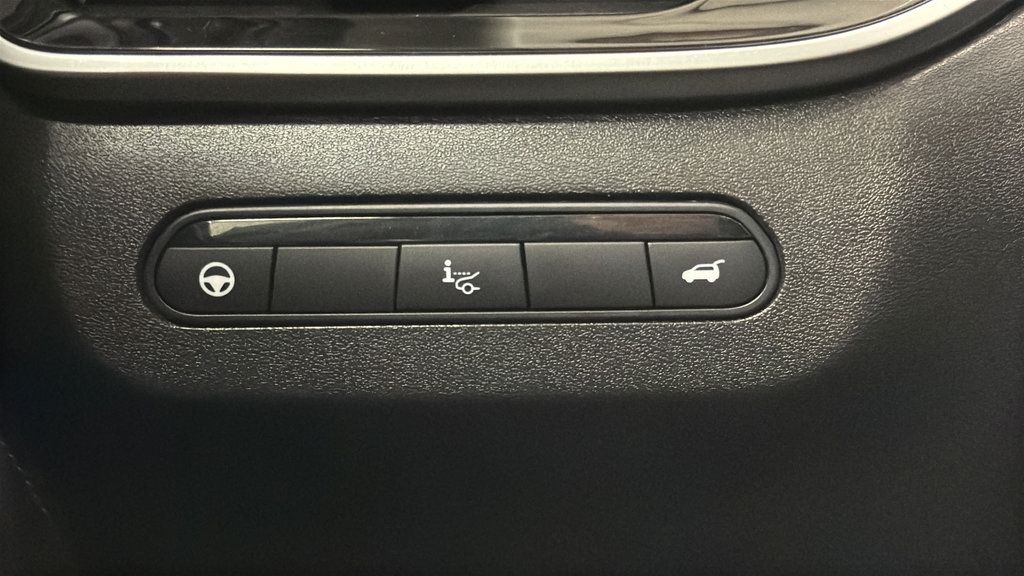 Used 2024 INFINITI QX60 Sensory w/ Vision Package AWD/4WD image 33