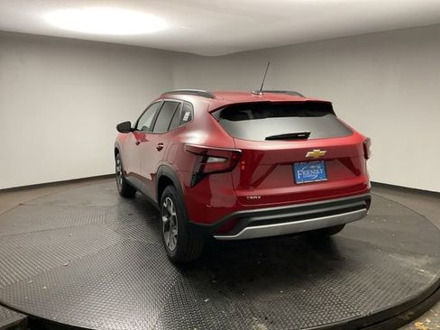 New 2026 Chevrolet Trax LT image 5