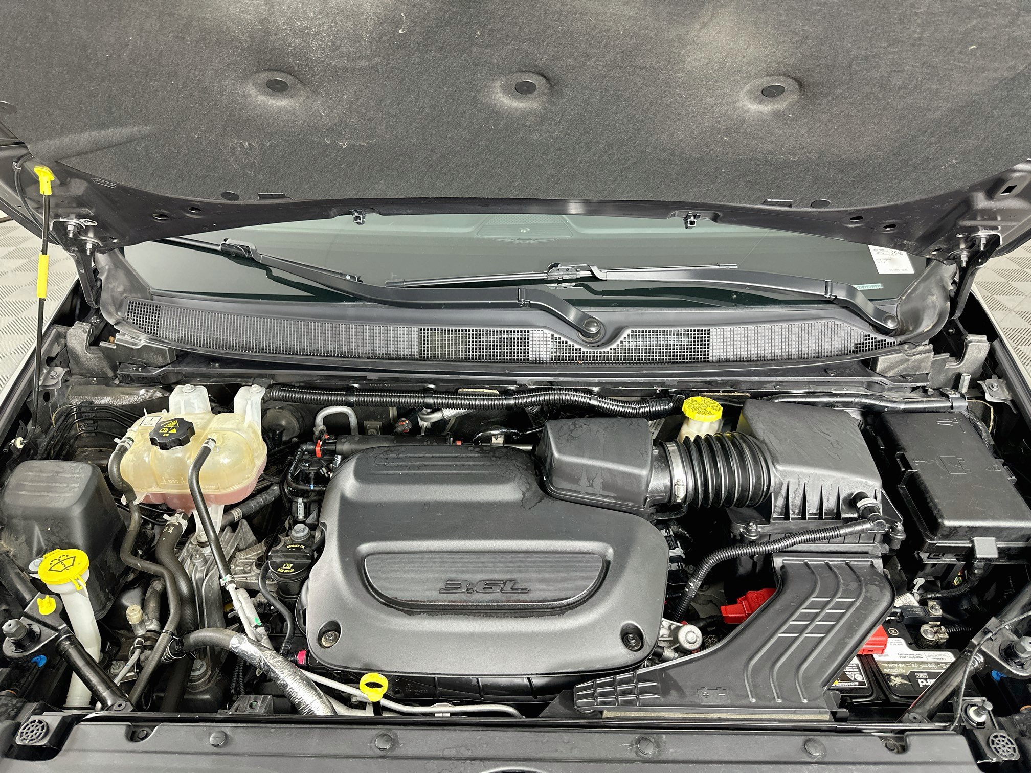 Used 2019 Chrysler Pacifica Touring-L FWD image 34