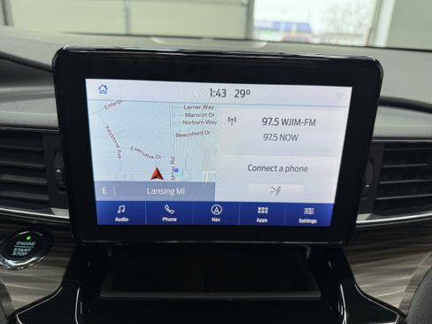 Used 2021 Ford Explorer Limited w/ Class III Trailer Tow Package image 17