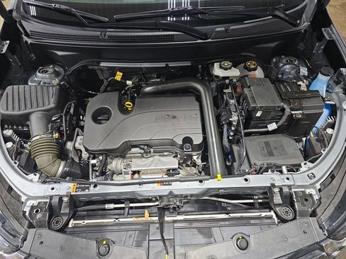 Used 2024 Chevrolet Equinox LT image 31
