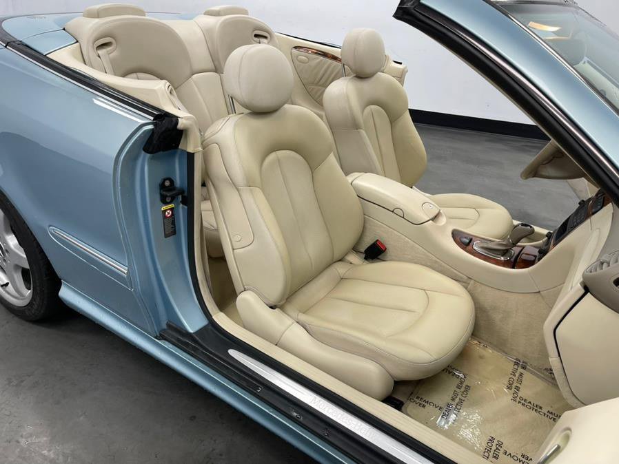 Used 2004 Mercedes-Benz CLK 500 Cabriolet image 53