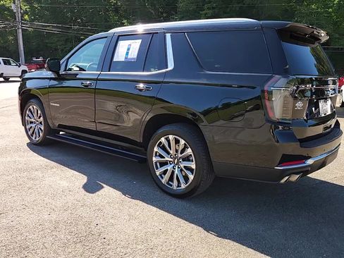 Used 2025 Chevrolet Tahoe High Country AWD/4WD image 14