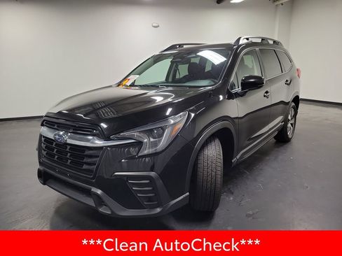 Used 2024 Subaru Ascent Premium w/ Convenience Package image 4