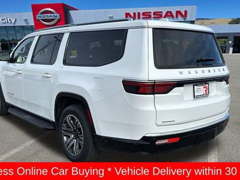 Used 2023 Jeep Wagoneer L Series II image 5