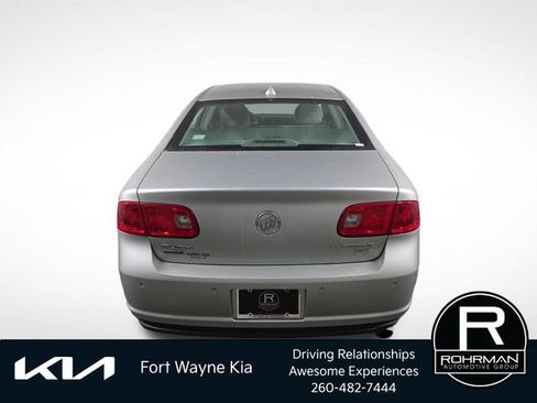 Used 2011 Buick Lucerne CXL w/ Driver Confidence Package FWD image 7