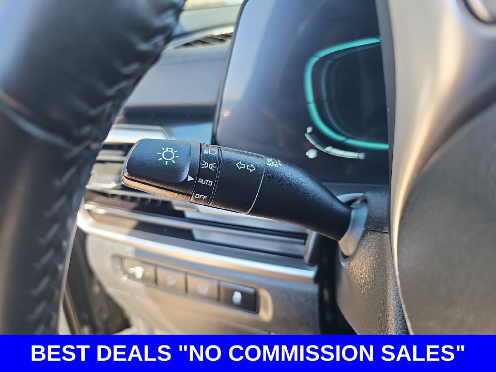 Used 2025 Kia Telluride S FWD image 28