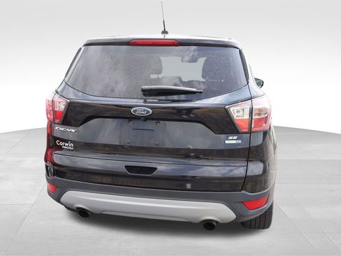 Used 2017 Ford Escape SE AWD/4WD image 15