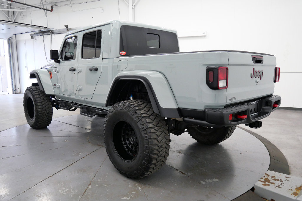 Used 2023 Jeep Gladiator Rubicon w/ LED Lighting Group AWD/4WD image 6