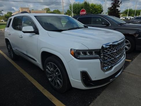 Certified 2023 GMC Acadia Denali w/ Denali Ultimate Package AWD/4WD image 1