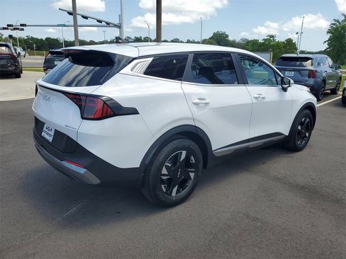 New 2026 Kia Sportage LX w/ LX Convenience Package image 4