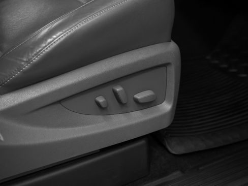 Used 2017 Chevrolet Silverado 1500 LTZ w/ Sport Package image 19