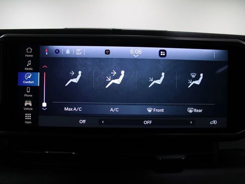 Used 2024 Jeep Wrangler Sport S image 43