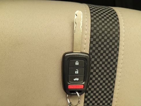 Used 2019 Honda Civic LX image 32