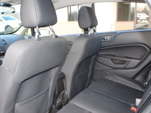Used 2016 Ford Fiesta SE image 22