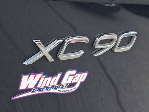 Used 2022 Volvo XC90 T5 Momentum w/ Climate Package image 34