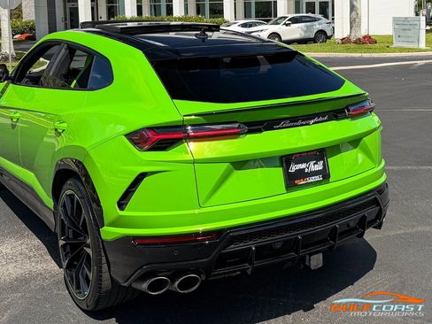 Used 2021 Lamborghini Urus image 56