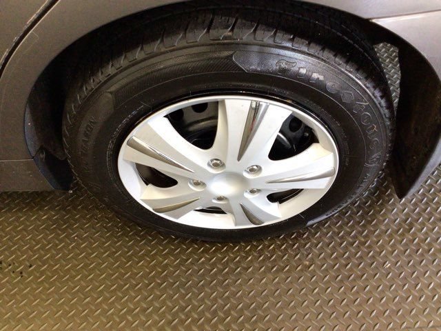 Used 2017 Toyota Camry LE FWD image 22