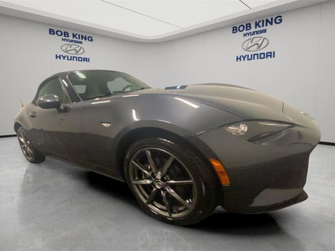 Used 2016 MAZDA MX-5 Miata Grand Touring RWD image 7