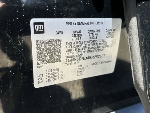 Used 2025 Chevrolet Suburban Z71 AWD/4WD image 31