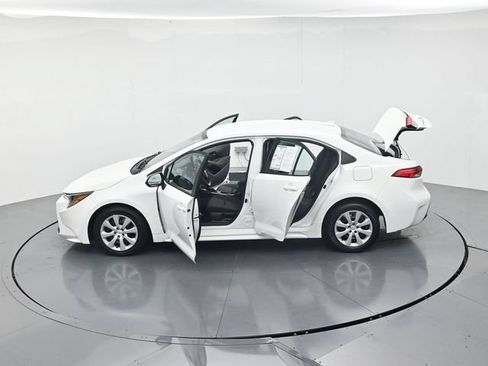 Used 2024 Toyota Corolla LE FWD image 48