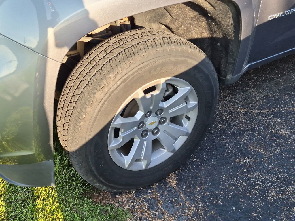 Used 2021 Chevrolet Colorado LT RWD image 8